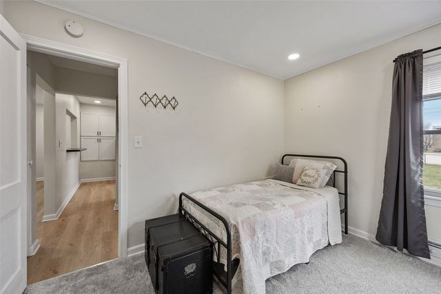 735 30th Street SE, Cedar Rapids, IA 52403