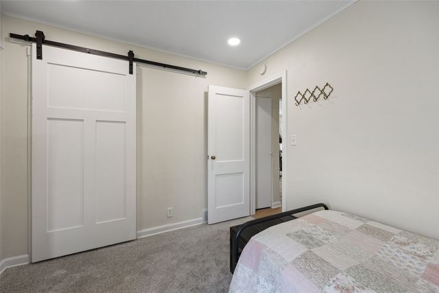 735 30th Street SE, Cedar Rapids, IA 52403