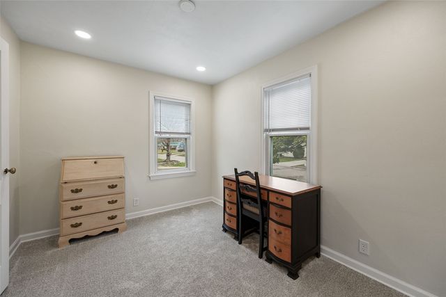 735 30th Street SE, Cedar Rapids, IA 52403