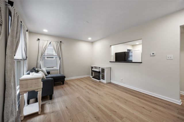 735 30th Street SE, Cedar Rapids, IA 52403