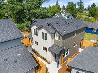 6908 Se 77th Ave B, Portland, OR 97206