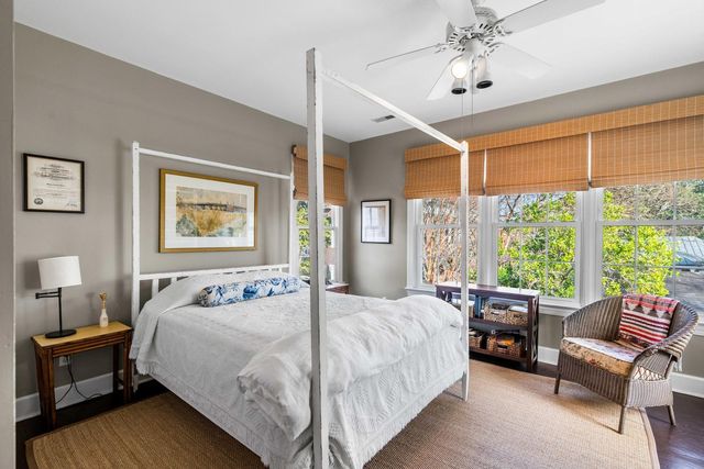 2 Lenwood Boulevard, Charleston, SC 29401