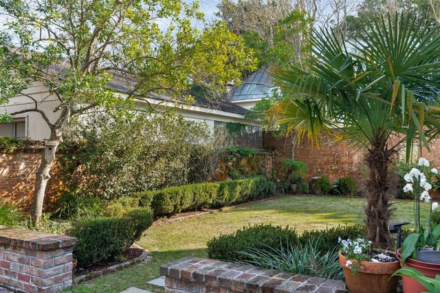 2 Lenwood Boulevard, Charleston, SC 29401