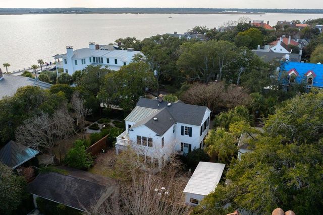 2 Lenwood Boulevard, Charleston, SC 29401