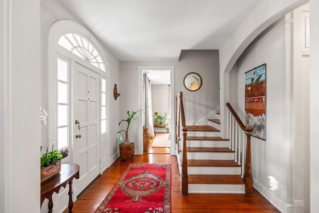 2 Lenwood Boulevard, Charleston, SC 29401