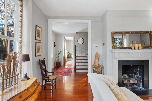 2 Lenwood Boulevard, Charleston, SC 29401