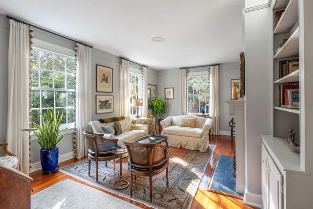 2 Lenwood Boulevard, Charleston, SC 29401