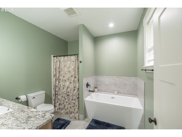 41 Fern St, Gleneden Beach, OR 97388