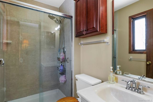 10 SKINNER Court, Tomkins Cove, NY 10986