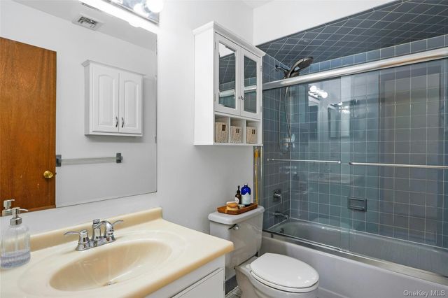 10 SKINNER Court, Tomkins Cove, NY 10986