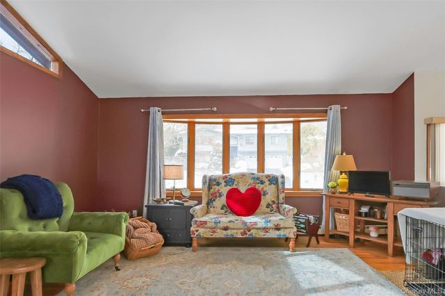 10 SKINNER Court, Tomkins Cove, NY 10986