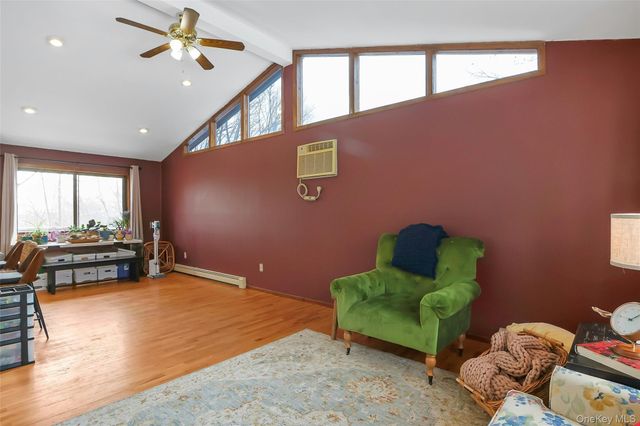 10 SKINNER Court, Tomkins Cove, NY 10986