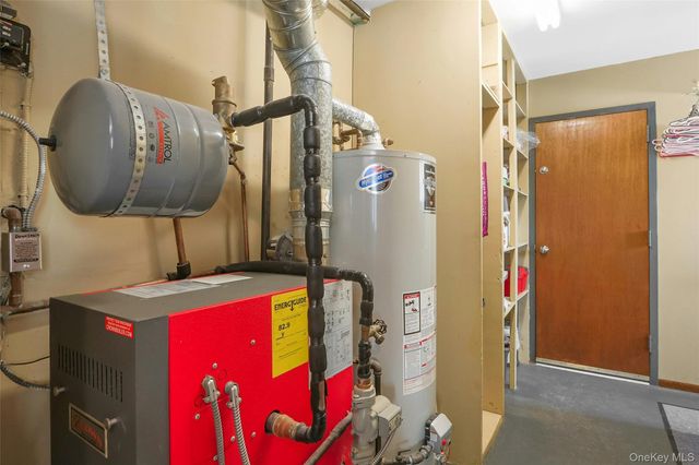 10 SKINNER Court, Tomkins Cove, NY 10986