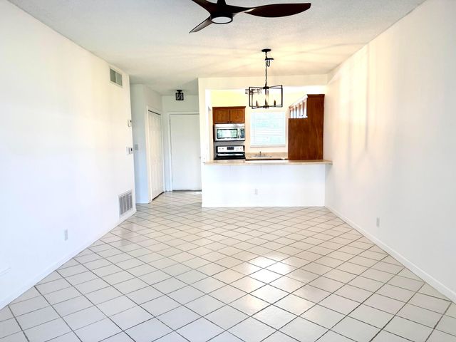 1118 Lake Terrace 103, Boynton Beach, FL 33426