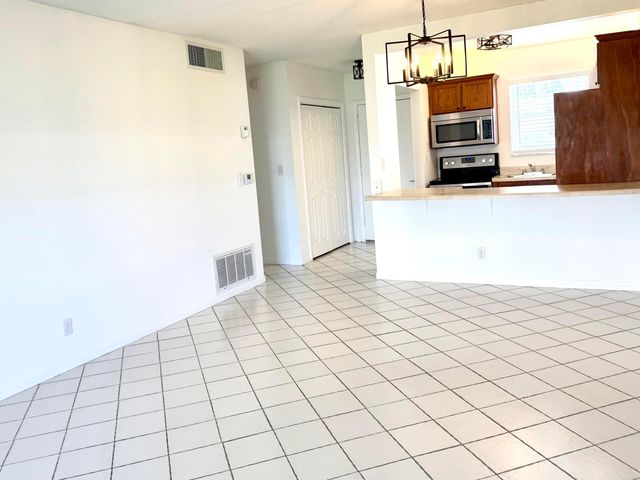 1118 Lake Terrace 103, Boynton Beach, FL 33426