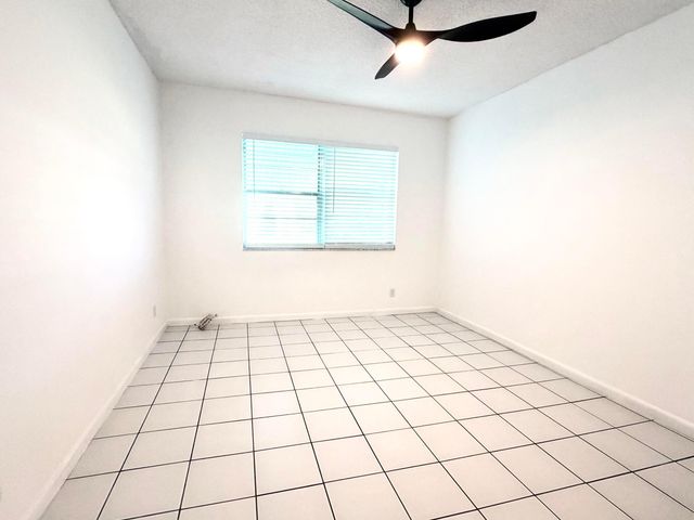 1118 Lake Terrace 103, Boynton Beach, FL 33426