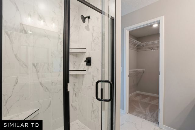 17230 Northview Drive, Urbandale, IA 50323