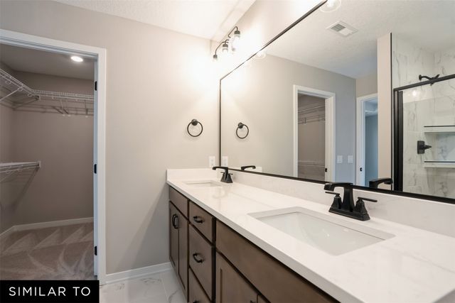17230 Northview Drive, Urbandale, IA 50323