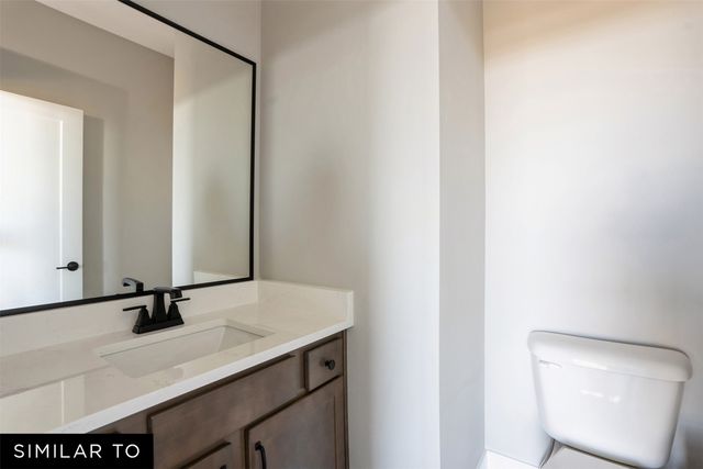 17230 Northview Drive, Urbandale, IA 50323
