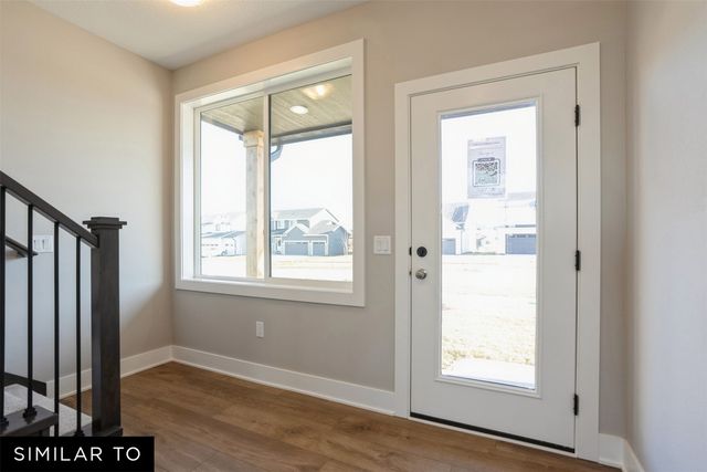 17230 Northview Drive, Urbandale, IA 50323
