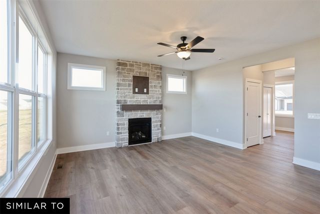 17230 Northview Drive, Urbandale, IA 50323