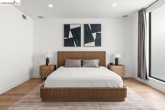 6503 N Contour LN, North Hollywood, CA 91606