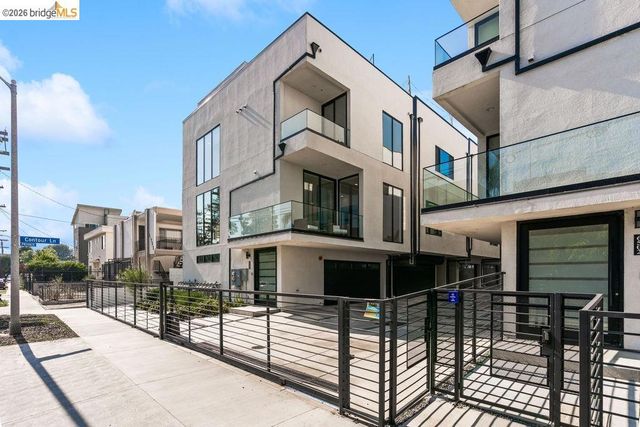 6503 N Contour LN, North Hollywood, CA 91606