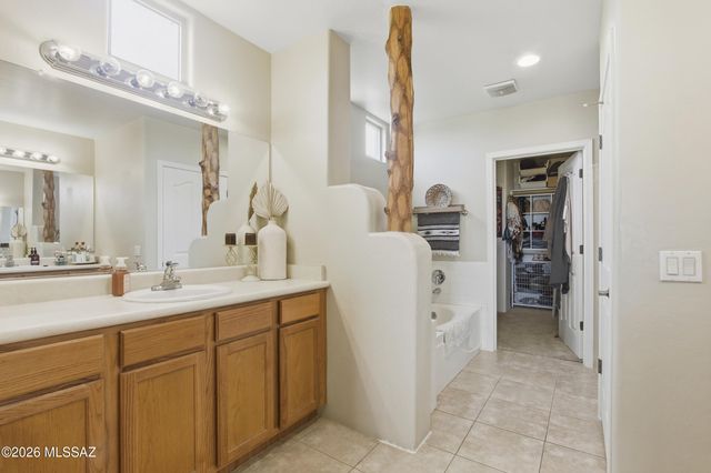 7879 W Spiney Lizard Place, Tucson, AZ 85735