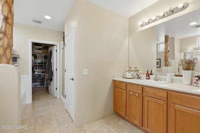 7879 W Spiney Lizard Place, Tucson, AZ 85735