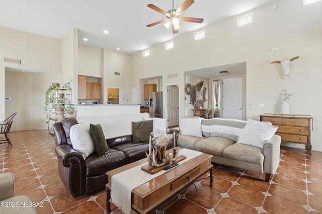 7879 W Spiney Lizard Place, Tucson, AZ 85735