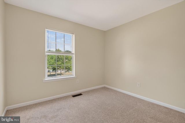 1806 RYDERWOOD, Landover, MD 20785