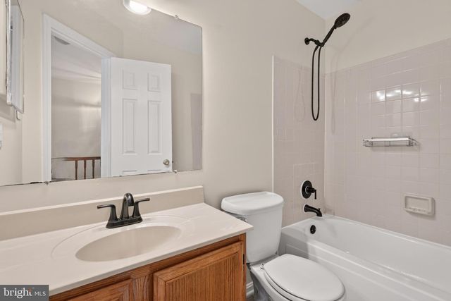 1806 RYDERWOOD, Landover, MD 20785