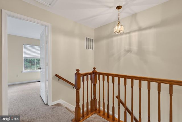 1806 RYDERWOOD, Landover, MD 20785