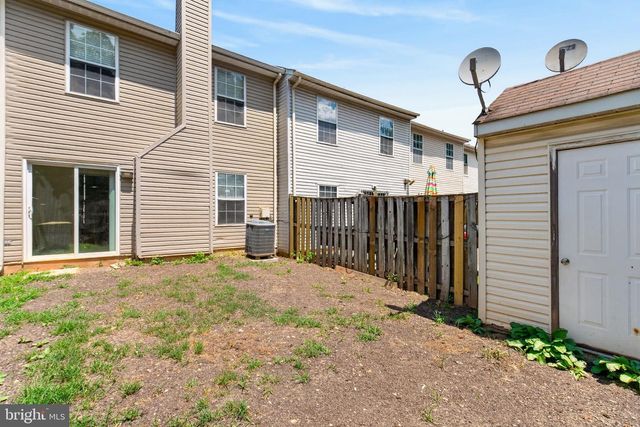1806 RYDERWOOD, Landover, MD 20785