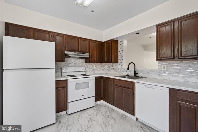 1806 RYDERWOOD, Landover, MD 20785