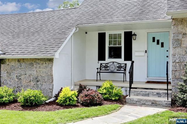 7 Madison Heights, Wyckoff, NJ 07481