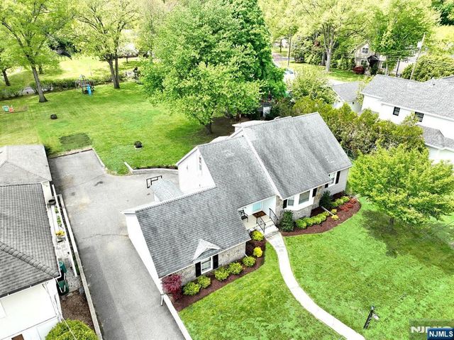 7 Madison Heights, Wyckoff, NJ 07481
