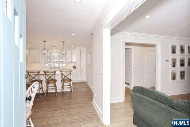 7 Madison Heights, Wyckoff, NJ 07481