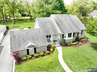 7 Madison Heights, Wyckoff, NJ 07481