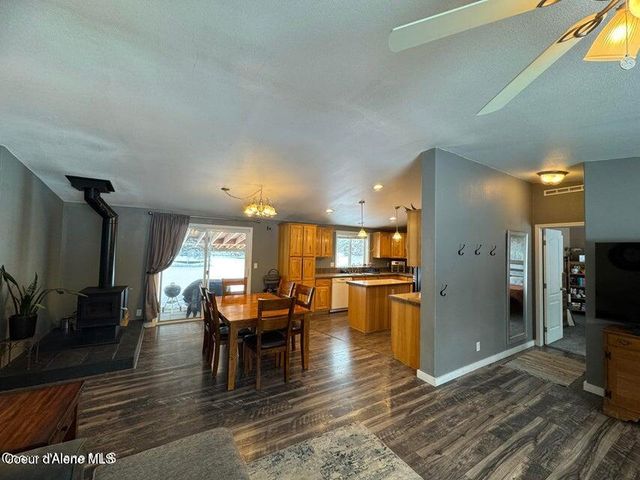 4058 W Seasons RD, Rathdrum, ID 83858