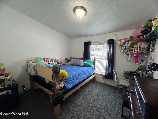 4058 W Seasons RD, Rathdrum, ID 83858