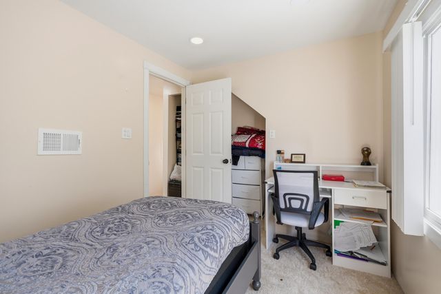 17916 Arlington Street, Hamtramck, MI 48212