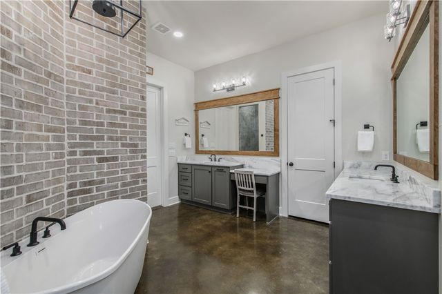 7532 Marys Way, Bryan, TX 77808