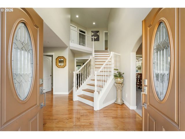 3134 Nw SPENCER St, Portland, OR 97229