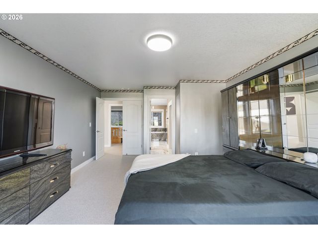 3134 Nw SPENCER St, Portland, OR 97229