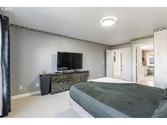 3134 Nw SPENCER St, Portland, OR 97229