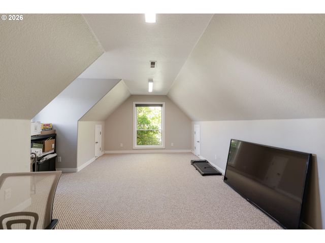 3134 Nw SPENCER St, Portland, OR 97229
