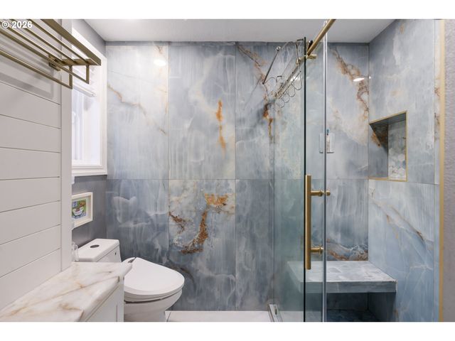 3134 Nw SPENCER St, Portland, OR 97229