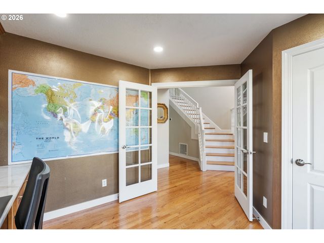 3134 Nw SPENCER St, Portland, OR 97229