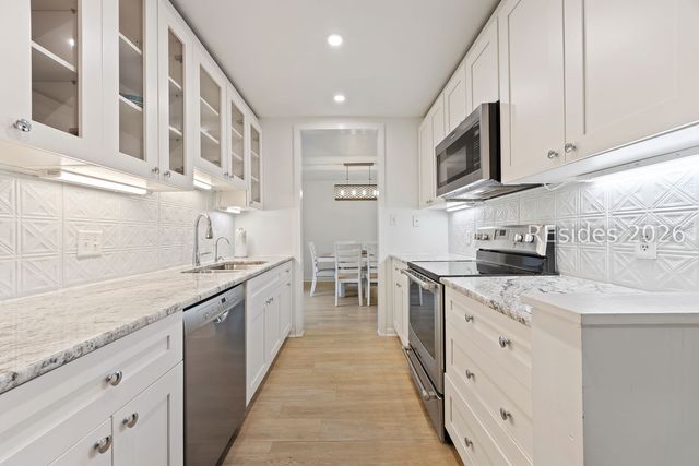 226 S Sea Pines Dr Apt 1592, Hilton Head Island, SC 29928